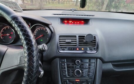 Opel Meriva, 2011 год, 450 000 рублей, 2 фотография