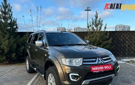 Mitsubishi Pajero Sport II рестайлинг, 2015 год, 2 000 000 рублей, 7 фотография