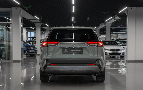 Toyota RAV4, 2020 год, 3 050 000 рублей, 6 фотография