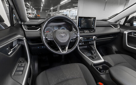 Toyota RAV4, 2020 год, 3 050 000 рублей, 7 фотография