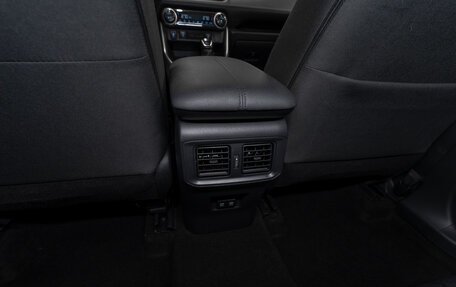 Toyota RAV4, 2020 год, 3 050 000 рублей, 13 фотография