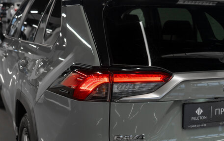 Toyota RAV4, 2020 год, 3 050 000 рублей, 24 фотография