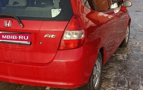 Honda Fit III, 2002 год, 370 000 рублей, 2 фотография