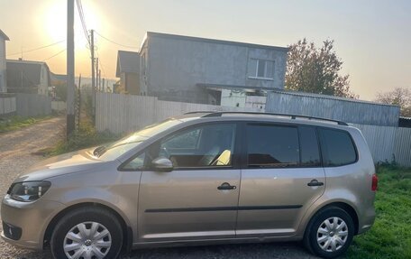 Volkswagen Touran III, 2012 год, 1 100 000 рублей, 3 фотография