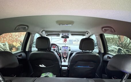 Opel Astra J, 2011 год, 590 000 рублей, 11 фотография