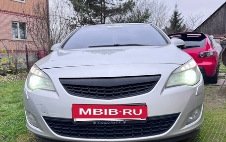 Opel Astra J, 2011 год, 590 000 рублей, 10 фотография