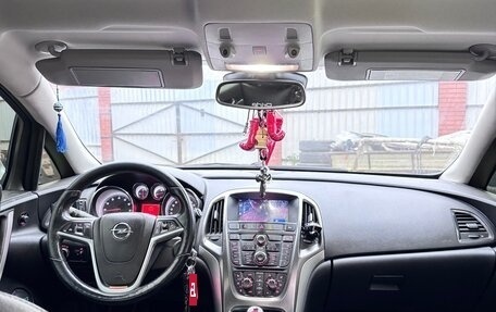 Opel Astra J, 2011 год, 590 000 рублей, 8 фотография