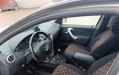 Renault Sandero I, 2013 год, 550 000 рублей, 4 фотография