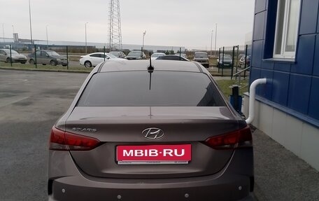 Hyundai Solaris II рестайлинг, 2021 год, 1 300 000 рублей, 3 фотография