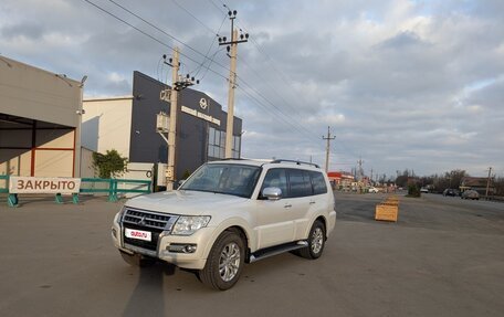 Mitsubishi Pajero IV, 2017 год, 2 399 900 рублей, 3 фотография