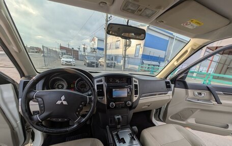 Mitsubishi Pajero IV, 2017 год, 2 399 900 рублей, 11 фотография