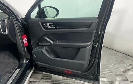 Porsche Cayenne III, 2021 год, 9 999 000 рублей, 35 фотография