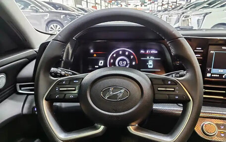 Hyundai Elantra, 2021 год, 1 303 000 рублей, 13 фотография