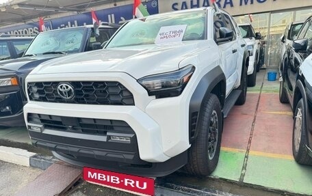 Toyota 4Runner, 2025 год, 10 900 000 рублей, 2 фотография