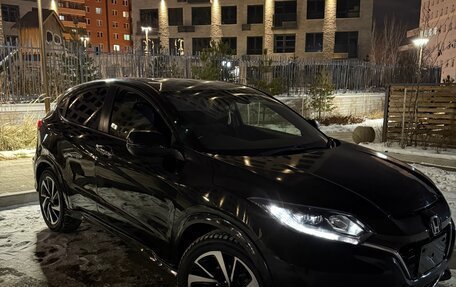 Honda Vezel, 2017 год, 1 290 000 рублей, 1 фотография