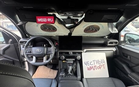 Toyota 4Runner, 2025 год, 10 900 000 рублей, 12 фотография