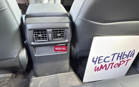 Toyota 4Runner, 2025 год, 10 900 000 рублей, 14 фотография