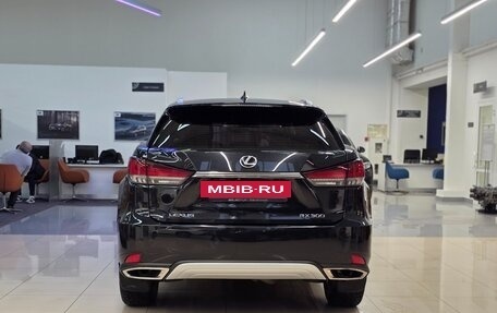 Lexus RX IV рестайлинг, 2021 год, 4 590 000 рублей, 6 фотография