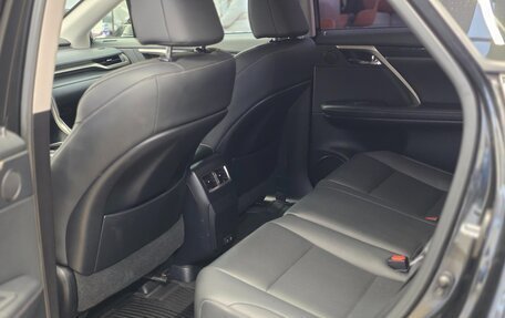 Lexus RX IV рестайлинг, 2021 год, 4 590 000 рублей, 22 фотография