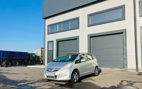 Honda Fit III, 2010 год, 809 000 рублей, 2 фотография