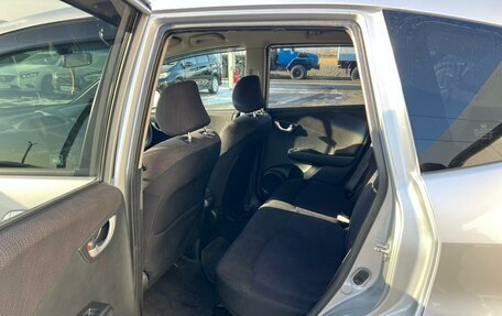 Honda Fit III, 2010 год, 809 000 рублей, 18 фотография