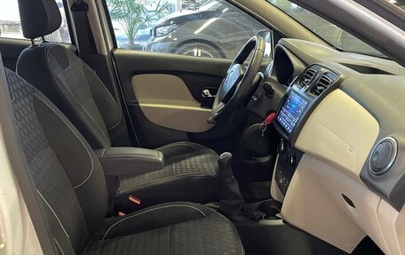 Renault Logan II, 2016 год, 739 000 рублей, 13 фотография