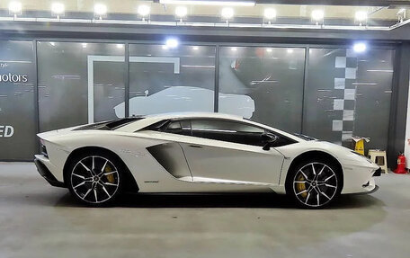 Lamborghini Aventador I рестайлинг, 2018 год, 32 517 000 рублей, 3 фотография