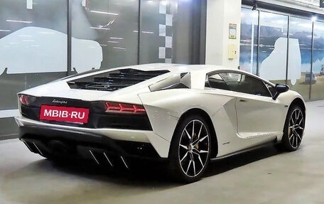 Lamborghini Aventador I рестайлинг, 2018 год, 32 517 000 рублей, 4 фотография