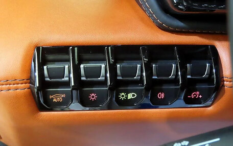 Lamborghini Aventador I рестайлинг, 2018 год, 32 517 000 рублей, 13 фотография