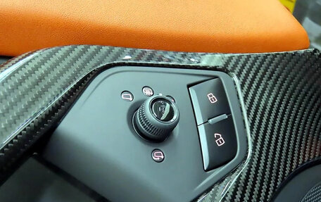 Lamborghini Aventador I рестайлинг, 2018 год, 32 517 000 рублей, 14 фотография