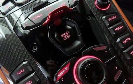 Lamborghini Aventador I рестайлинг, 2018 год, 32 517 000 рублей, 15 фотография