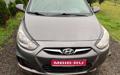 Hyundai Solaris II рестайлинг, 2014 год, 650 000 рублей, 1 фотография