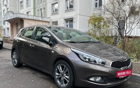 KIA cee'd III, 2013 год, 1 050 000 рублей, 2 фотография