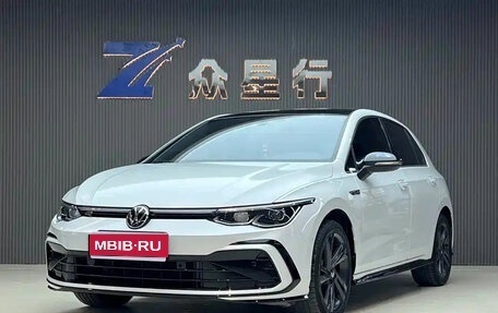 Volkswagen Golf VIII, 2021 год, 1 868 000 рублей, 1 фотография