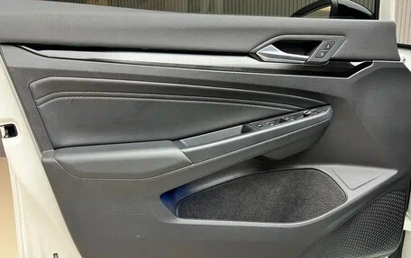 Volkswagen Golf VIII, 2021 год, 1 868 000 рублей, 8 фотография