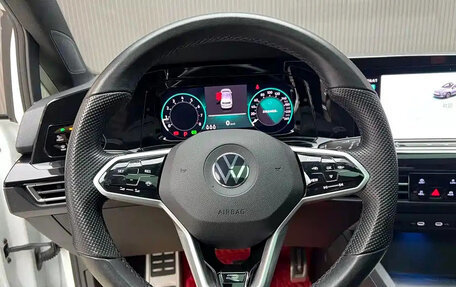 Volkswagen Golf VIII, 2021 год, 1 868 000 рублей, 5 фотография