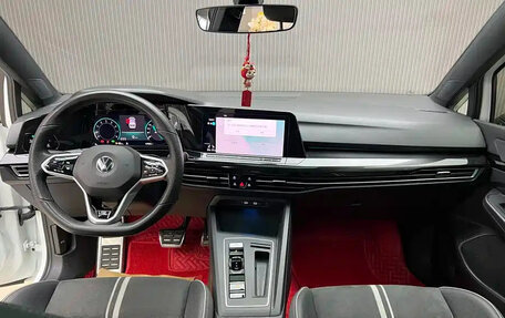 Volkswagen Golf VIII, 2021 год, 1 868 000 рублей, 7 фотография