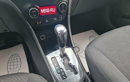 Hyundai Solaris II рестайлинг, 2012 год, 750 000 рублей, 27 фотография