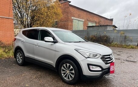 Hyundai Santa Fe III рестайлинг, 2012 год, 1 750 000 рублей, 2 фотография