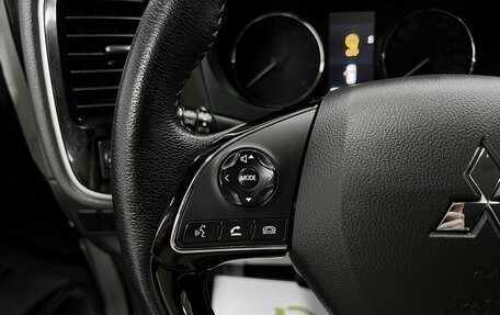 Mitsubishi Outlander III рестайлинг 3, 2019 год, 2 445 000 рублей, 20 фотография