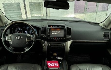 Toyota Land Cruiser 200, 2008 год, 2 670 000 рублей, 11 фотография