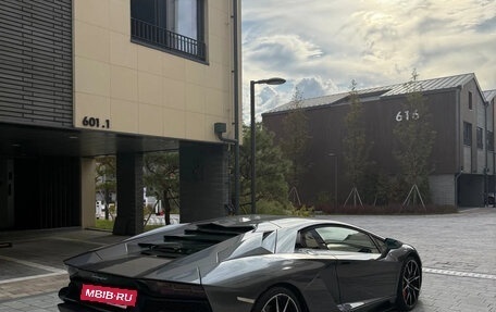 Lamborghini Aventador I рестайлинг, 2017 год, 28 000 000 рублей, 8 фотография