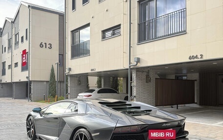 Lamborghini Aventador I рестайлинг, 2017 год, 28 000 000 рублей, 6 фотография