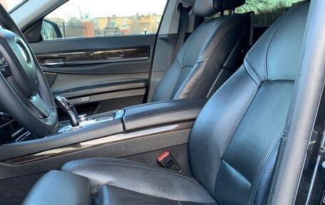 BMW 7 серия, 2012 год, 1 700 000 рублей, 3 фотография