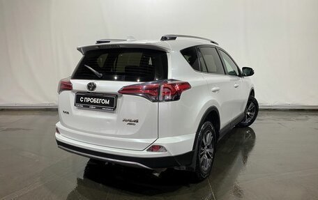 Toyota RAV4, 2018 год, 2 865 000 рублей, 4 фотография