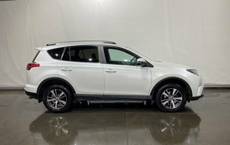 Toyota RAV4, 2018 год, 2 865 000 рублей, 7 фотография