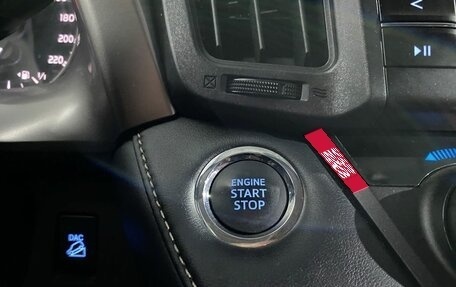 Toyota RAV4, 2018 год, 2 865 000 рублей, 17 фотография