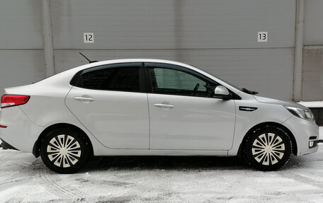 KIA Rio III рестайлинг, 2017 год, 999 000 рублей, 4 фотография