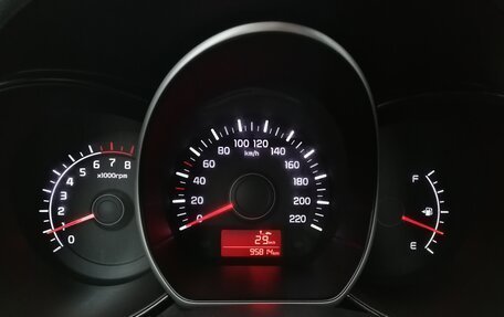 KIA Rio III рестайлинг, 2017 год, 999 000 рублей, 14 фотография