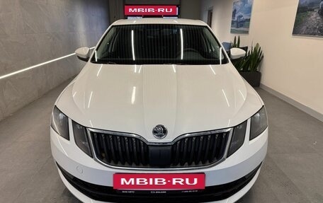 Skoda Octavia, 2020 год, 1 819 000 рублей, 2 фотография